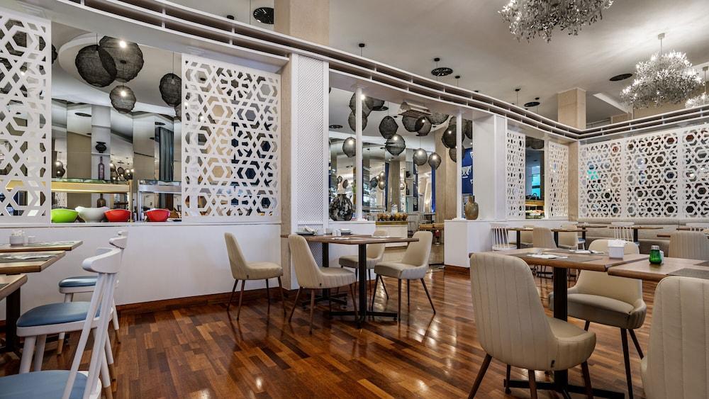 Pestana Seaside