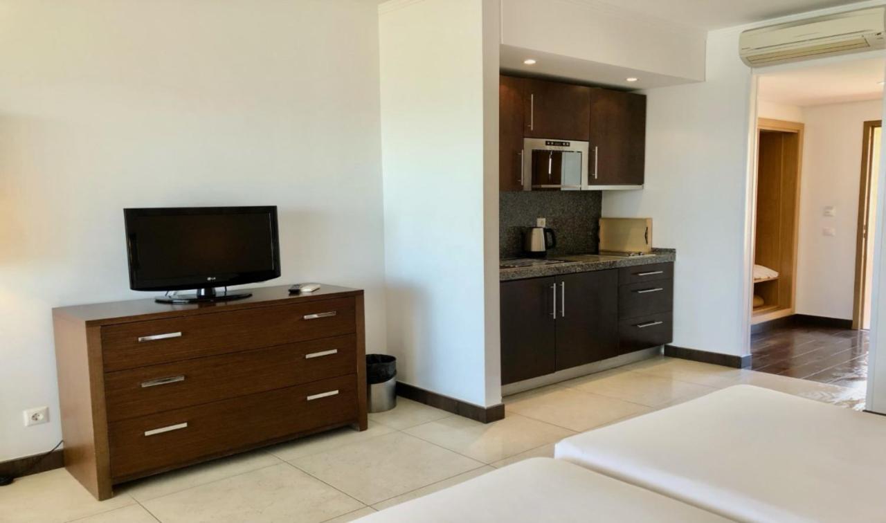 Villa Pestana Seaside *